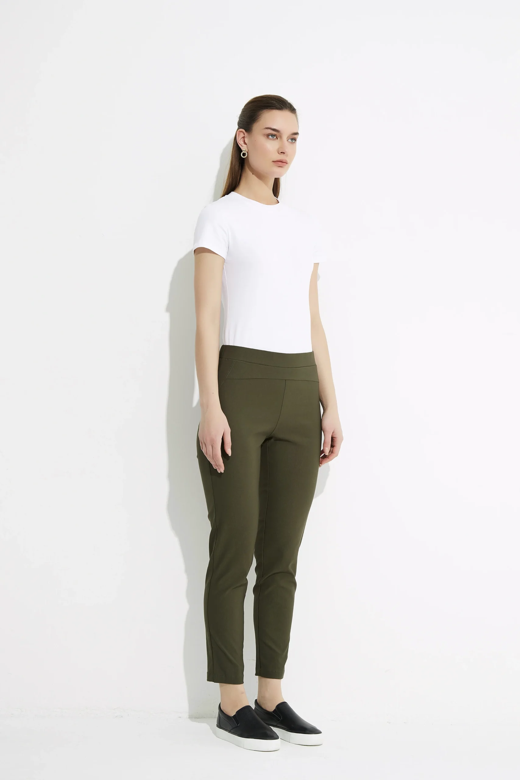 Tirelli Crop Straight Pant in Khaki - Image 4