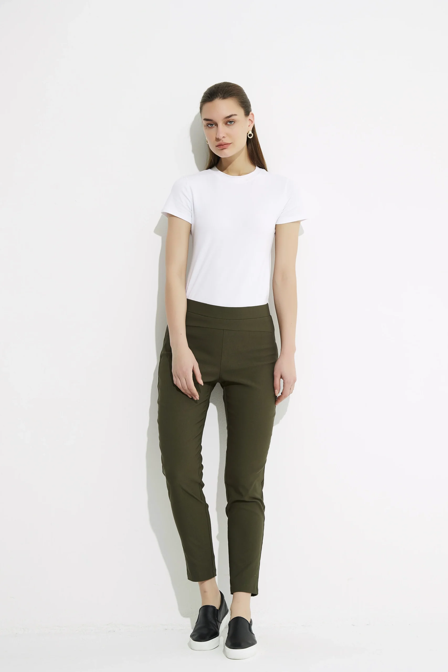 Tirelli Crop Straight Pant in Khaki - Image 3