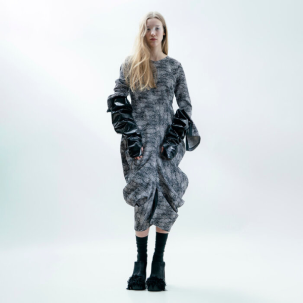 Xenia Vino Dress in Black/White