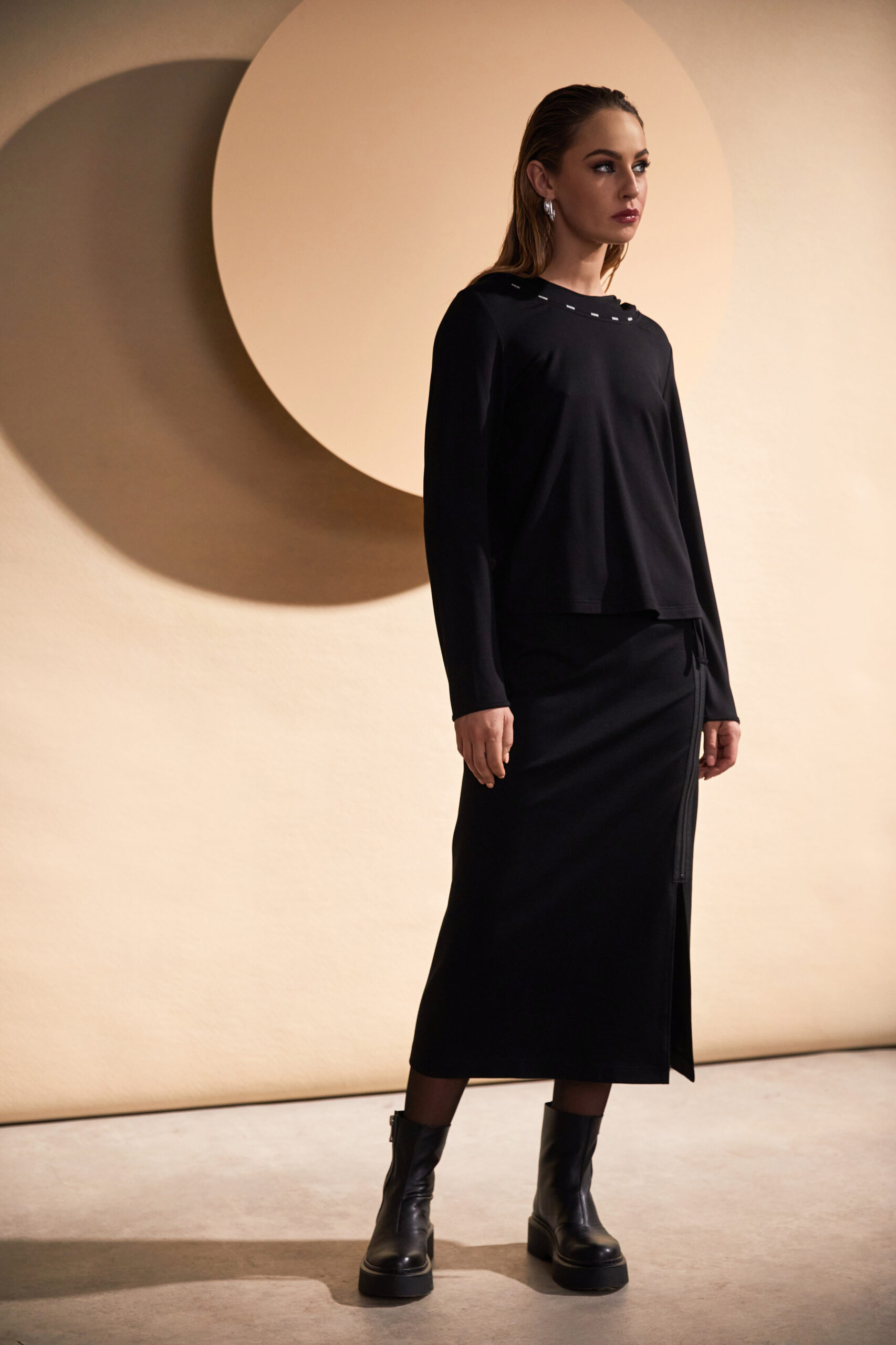 Naya Skirt With Zip Front - Image 5