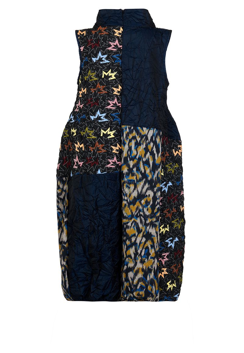 Kozan Sleeveless Dress in Star Pattern - Image 2