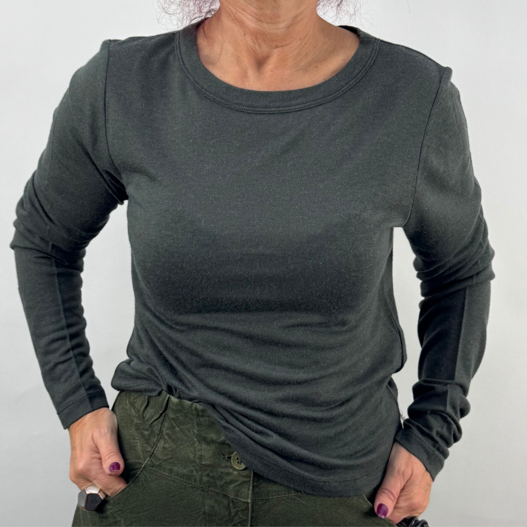 Lurdes Bergada T-Shirt in Iron