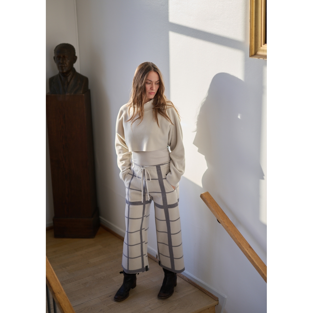 Henriette Steffensen 3/4 Length Trousers In Clan Print Kit - Image 3