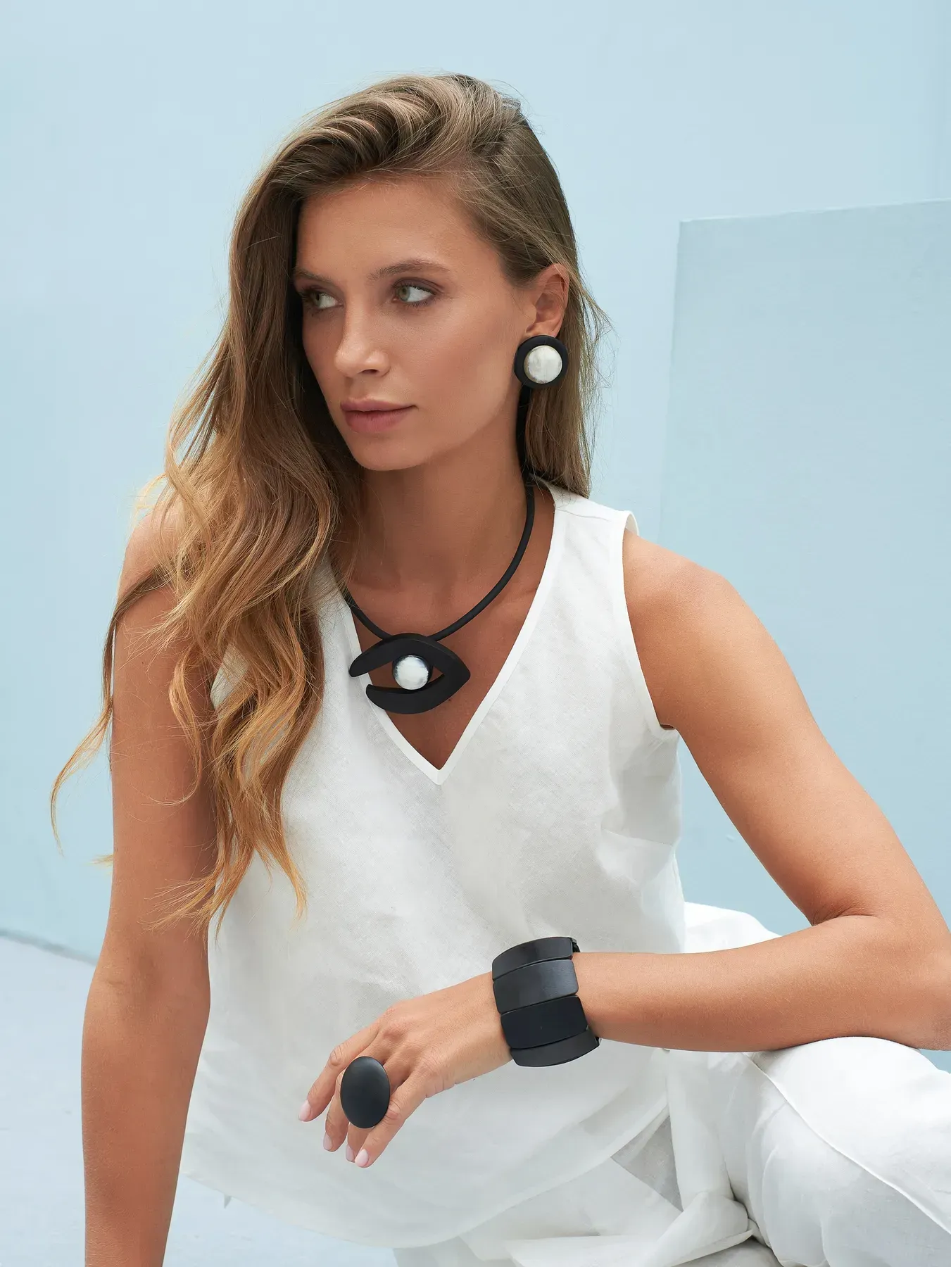 Indira Mango Wood And Buffalo Horn Necklace With Grey Bead - Image 2