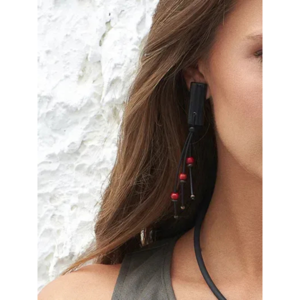 Indira Asymmetric Buffalo Horn and Resin Earrings In Black And Red