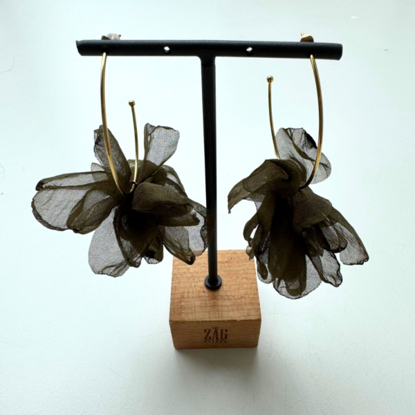 Zag Gold Hoop Earrings With Dark Green Silk Flower
