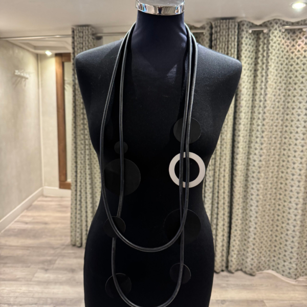 Naya Multi Disc Necklace With Silver Ring In Black/Silver