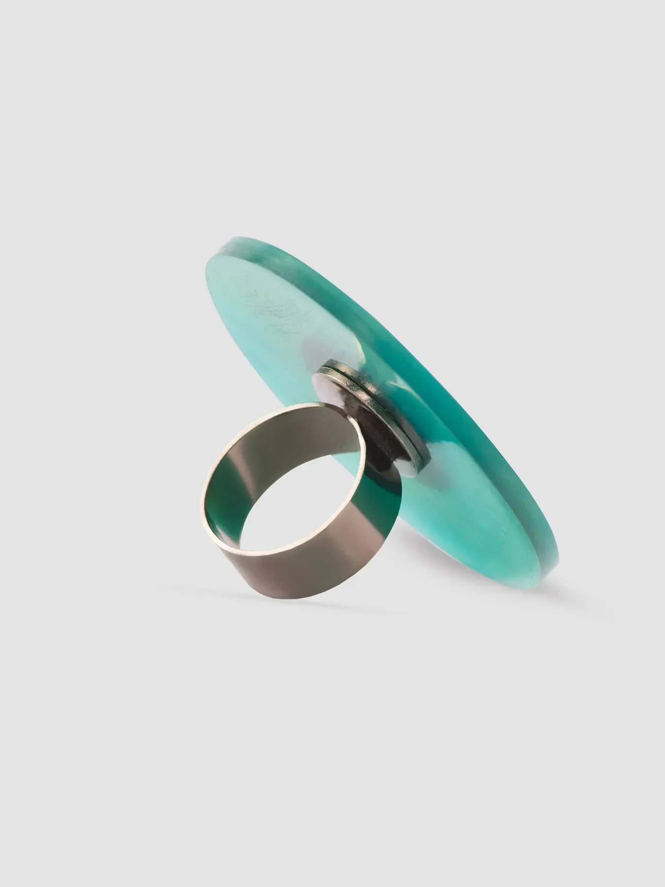 Indira Dyed Horn Ring Green - Image 4