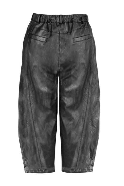 Elsewhere Round Shaped Trouser in Black - Image 5