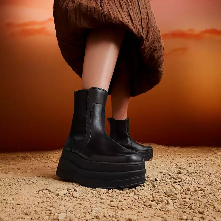 FitFlop F-Mode Stack Leather Chelsea Boots in Black - Image 4