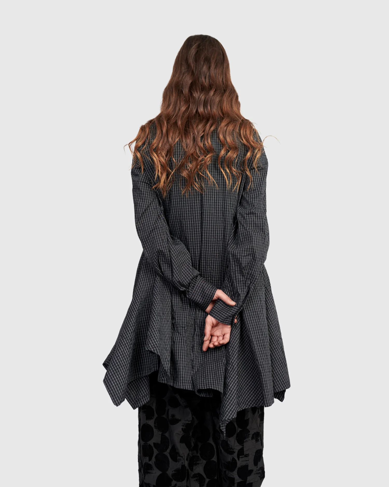 Alembika Tunic Pinstripe Grid With Velvet Print Collar - Image 7