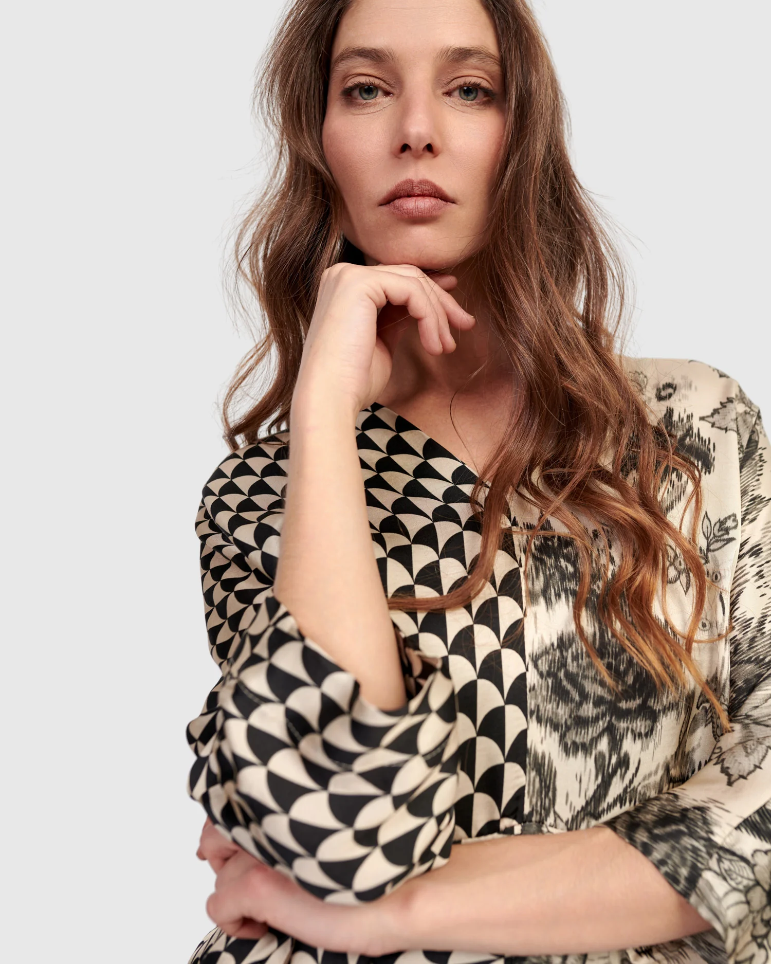 Alembika Black and Ivory Multi Print Top - Image 7