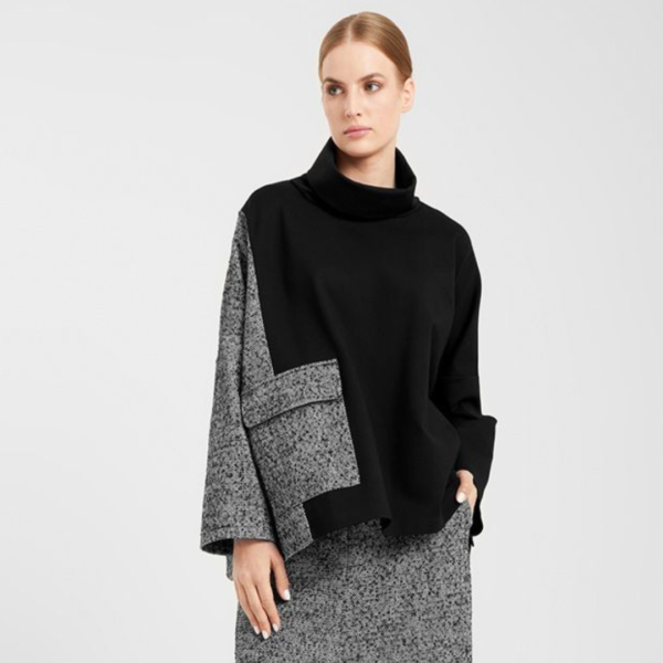 Elsewhere Loose Fit Contrast Pocket Sweater in Black