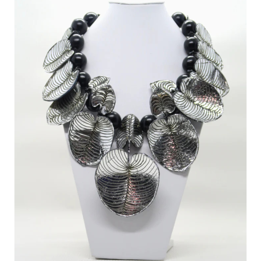 Jianhui Handmade Coccoloba Leaf Necklace