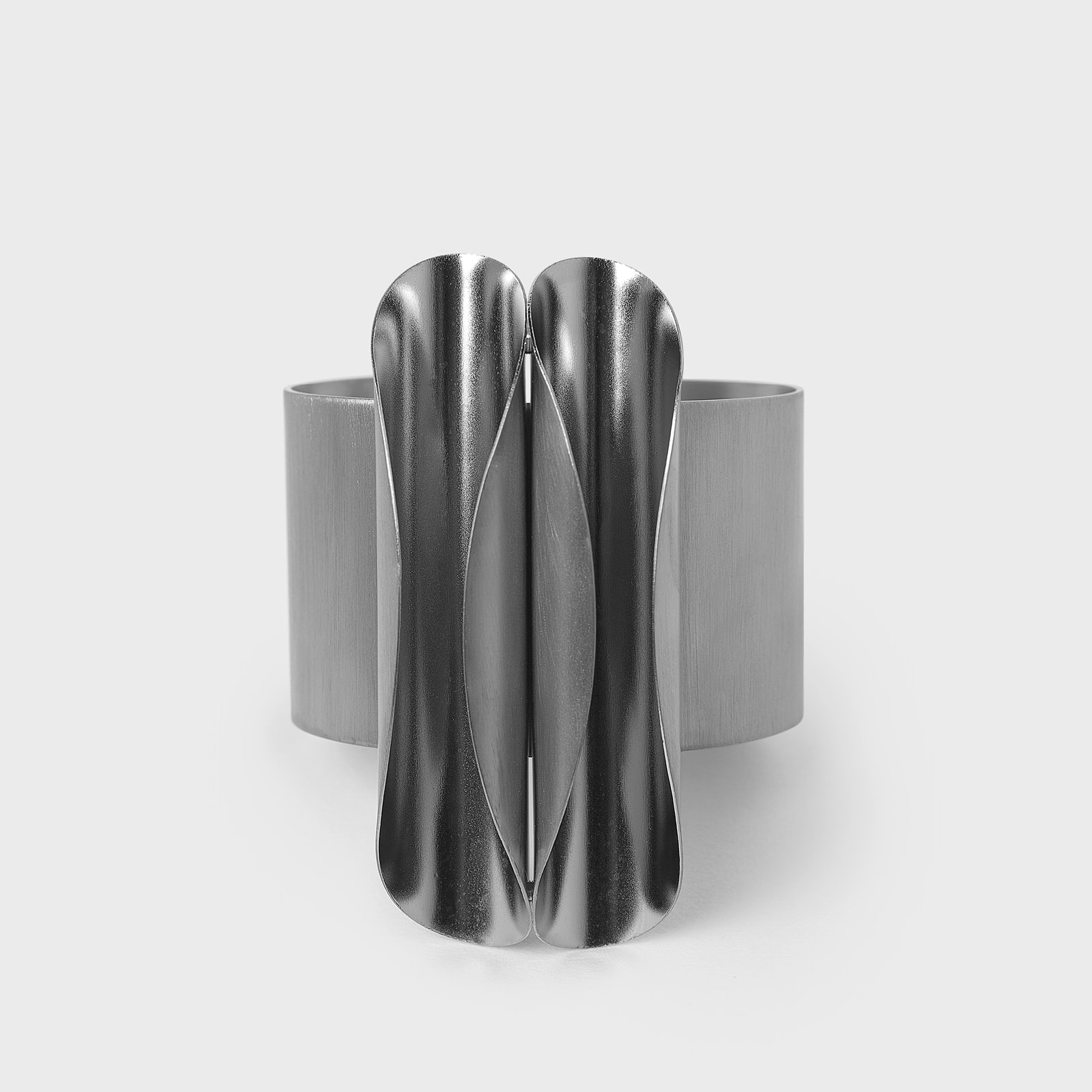 Katerina Vassou Turret Silver Bracelet - Image 2
