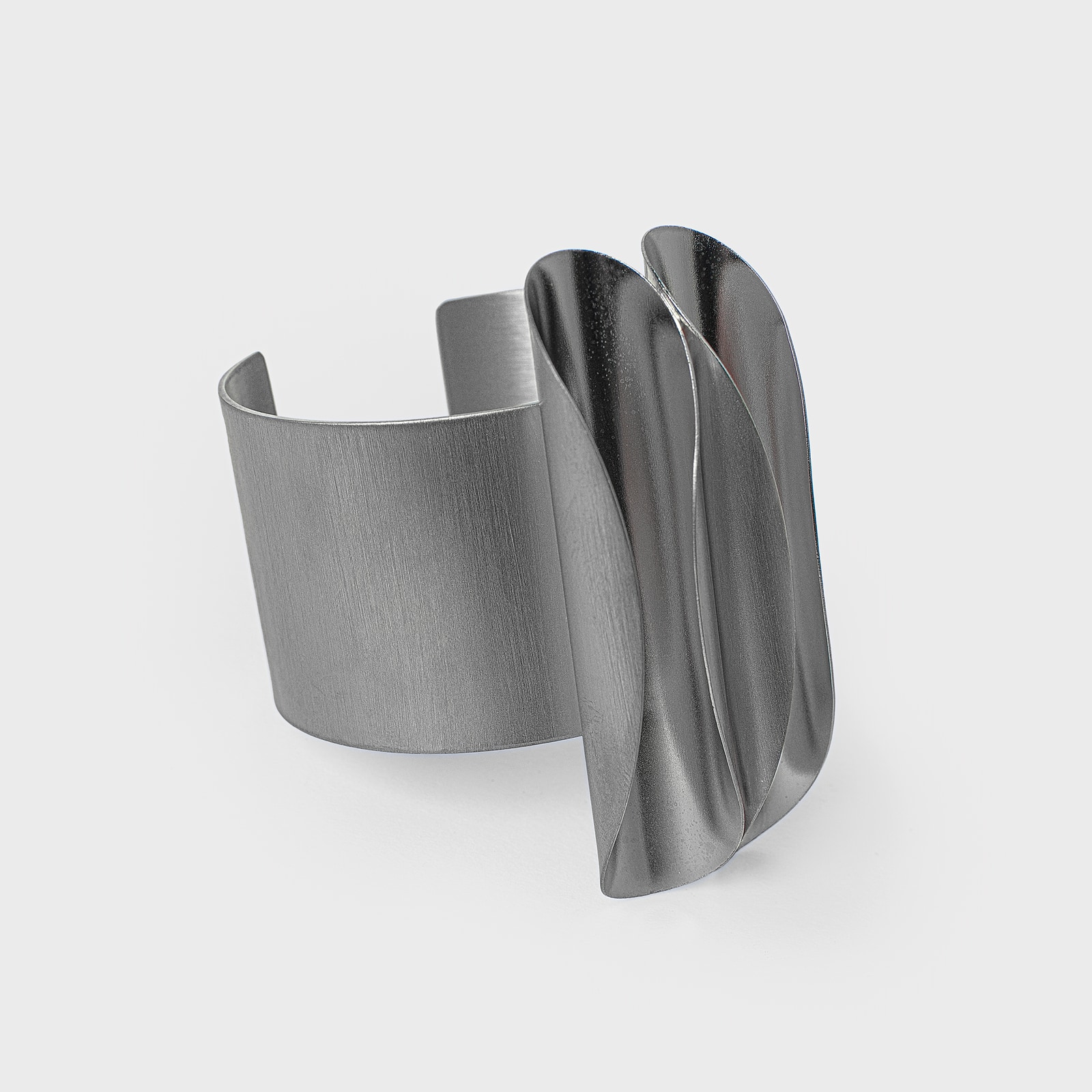 Katerina Vassou Turret Silver Bracelet - Image 3