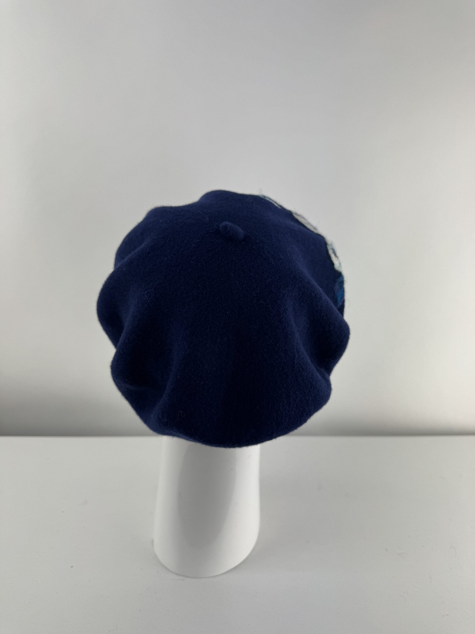 Rabionek Beret With flower In Blue - Image 3