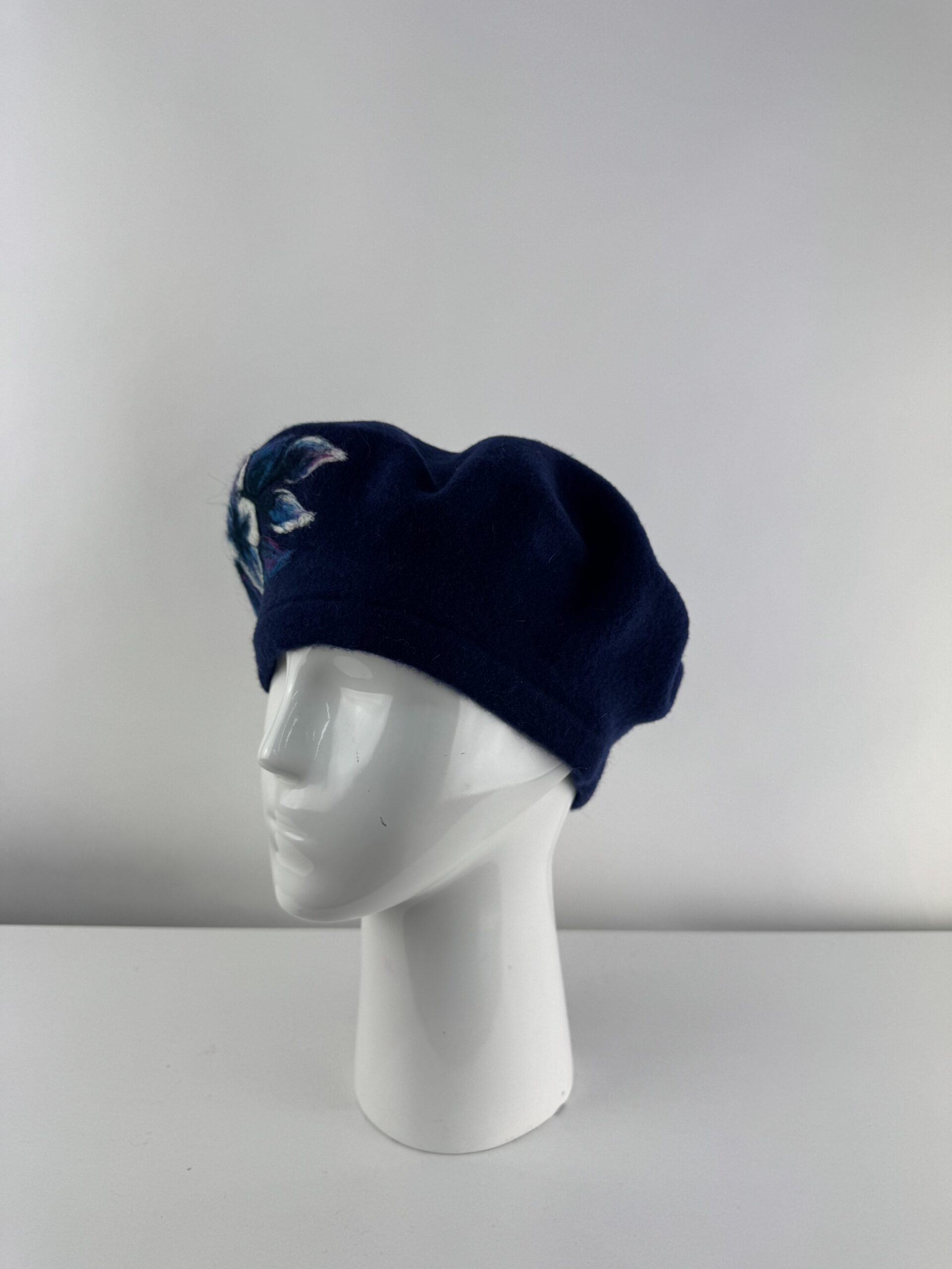 Rabionek Beret With flower In Blue - Image 6