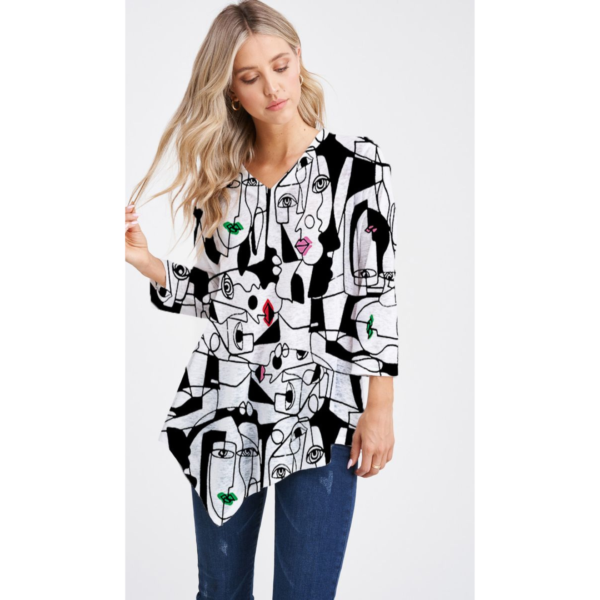 ET Lois Moon V Neck Fine Knit Top Faces