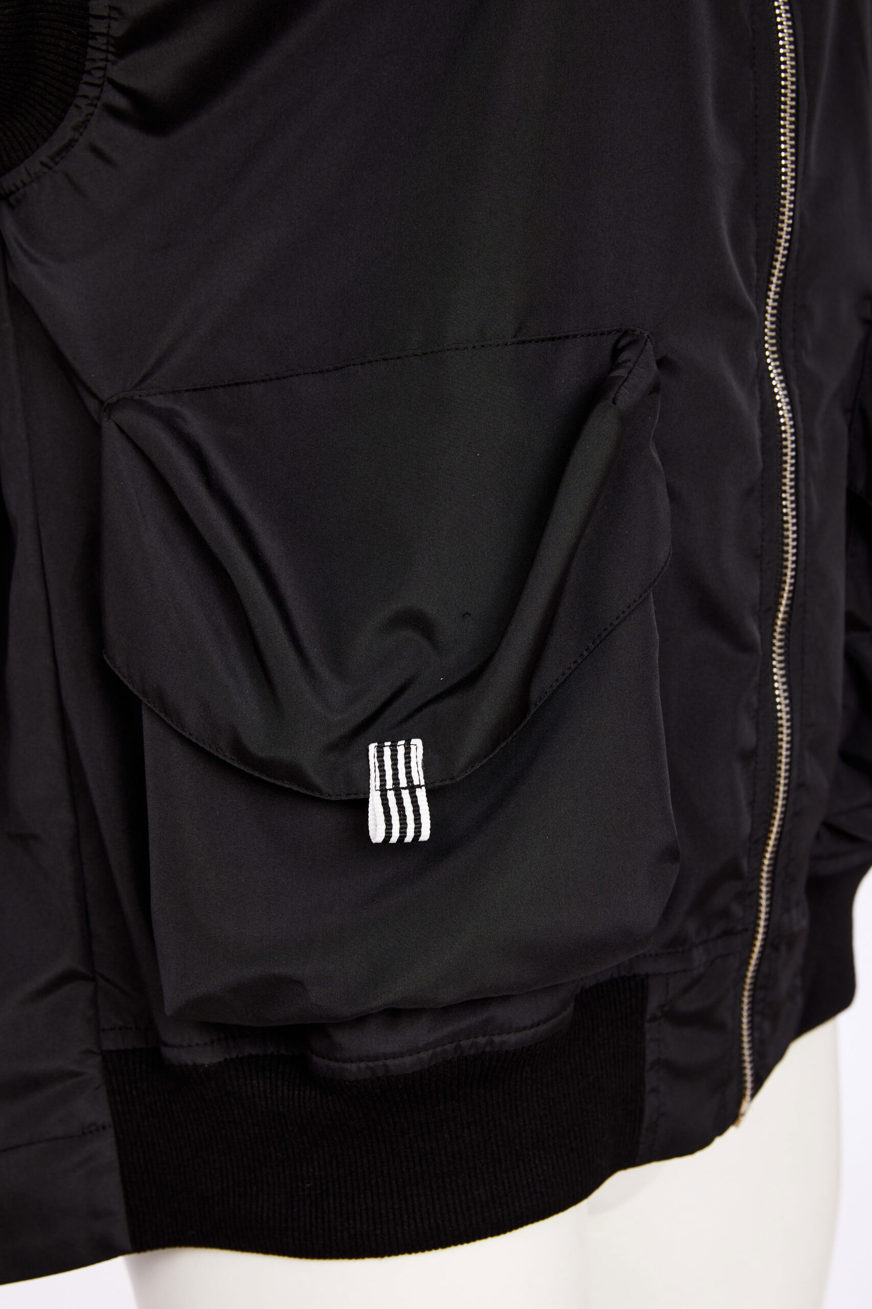 Naya High Neck Zip Waistcoat In Black And White - Image 5