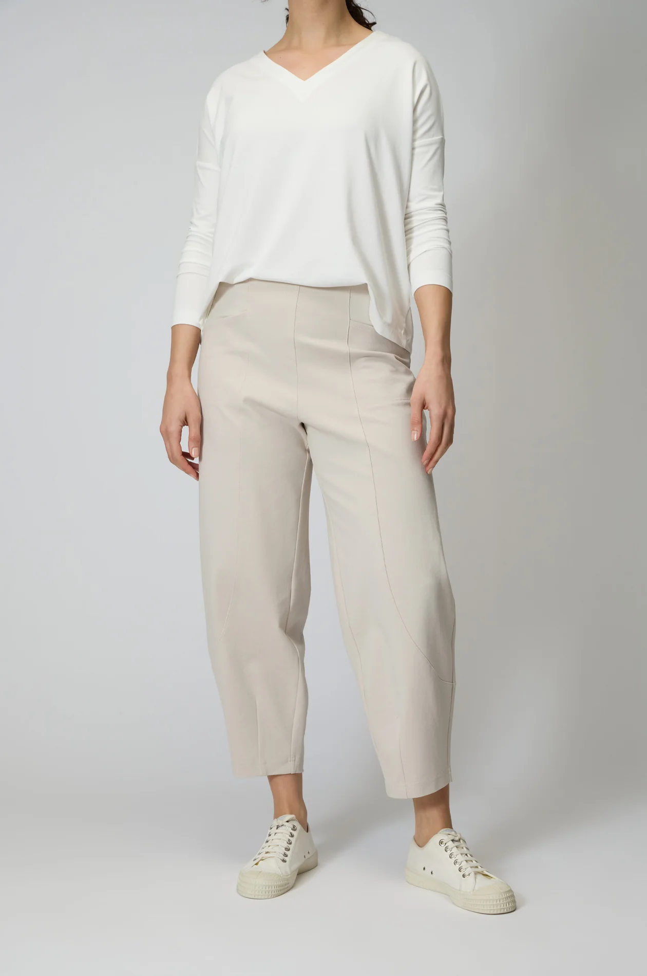 Sahara Ponte Bubble Trouser in Ecru - Image 3