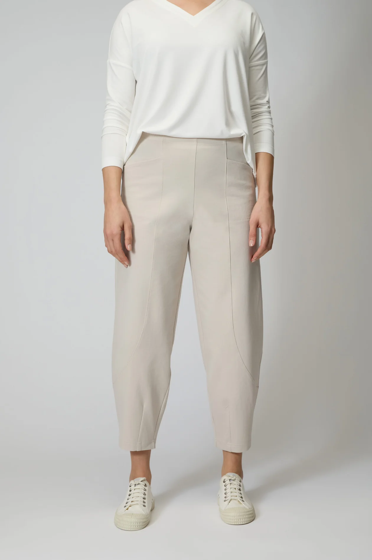Sahara Ponte Bubble Trouser in Ecru - Image 2