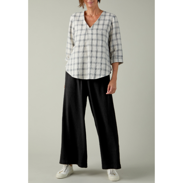 Sahara Grid Linen Top In Ecru And Night