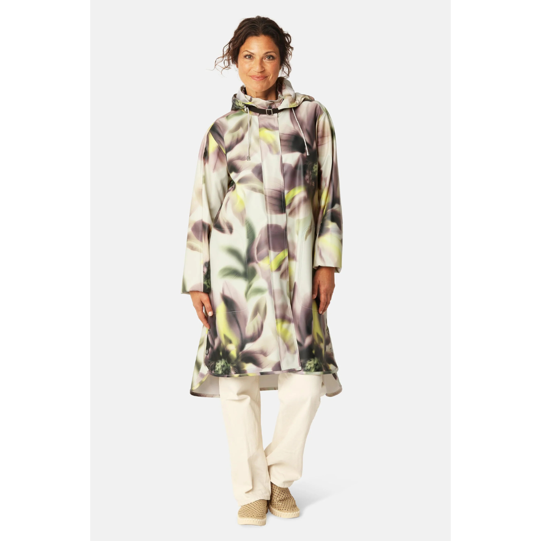 Ilse Jacobsen Rain Coat in Light Photoristic Flower