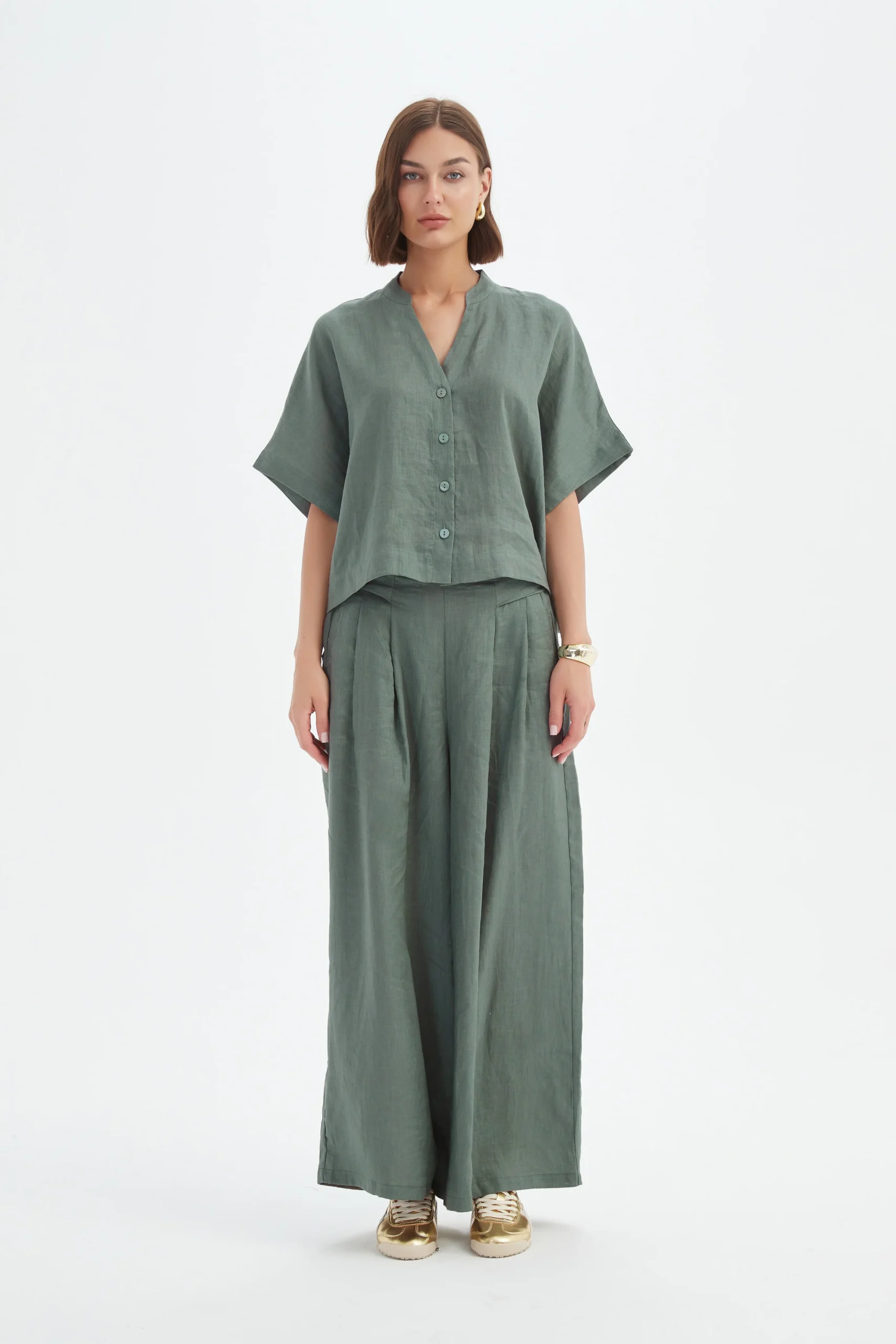 Tirelli Boxy Button Linen Shirt In Petrol - Image 4
