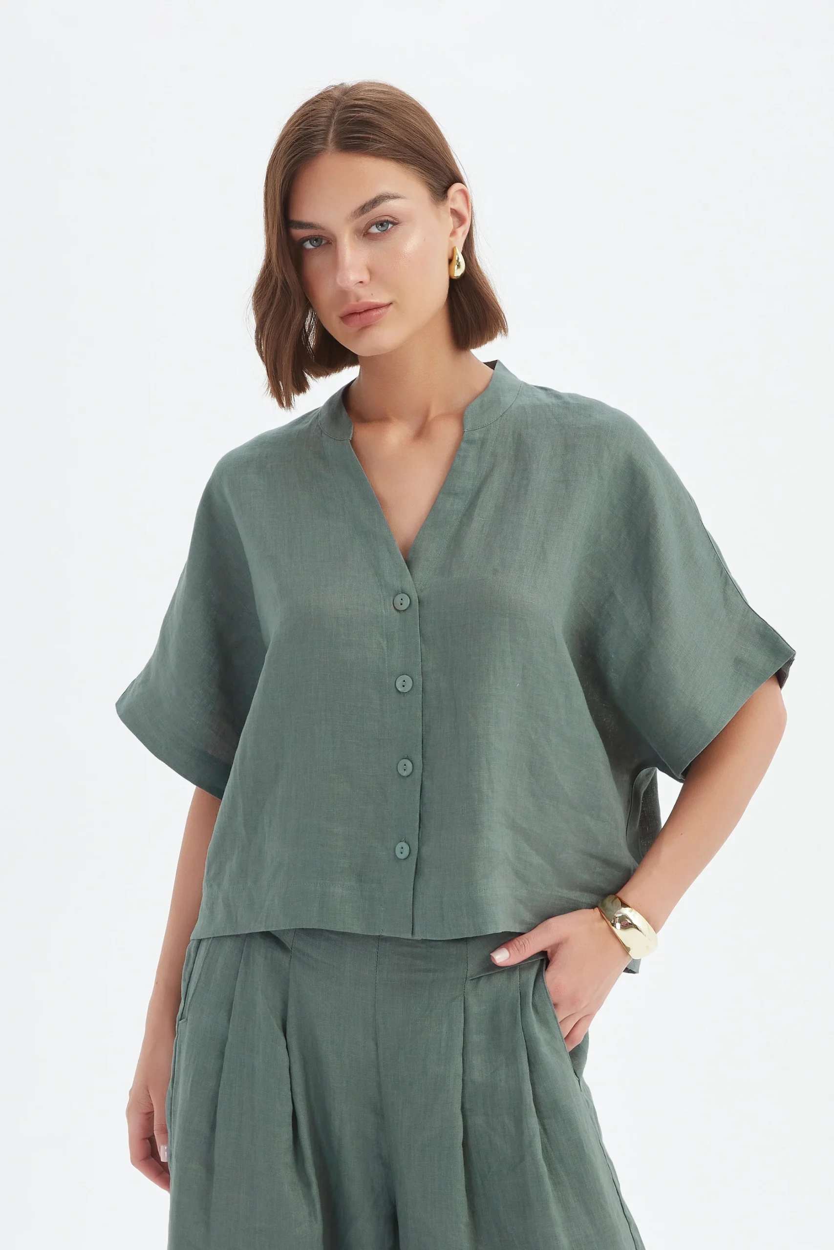 Tirelli Boxy Button Linen Shirt In Petrol - Image 2