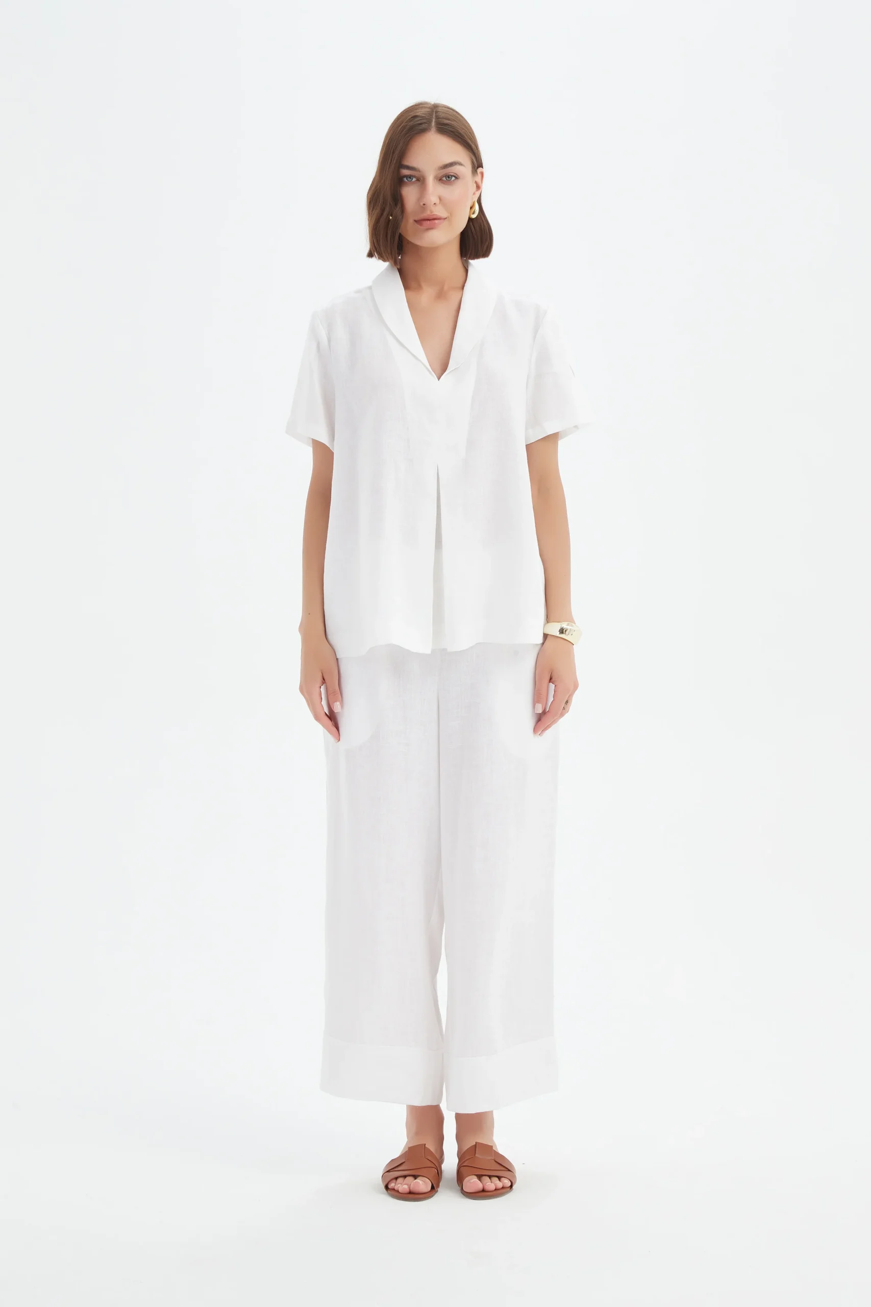 Tirelli Shawl Collar Pleat Linen Top In White - Image 4