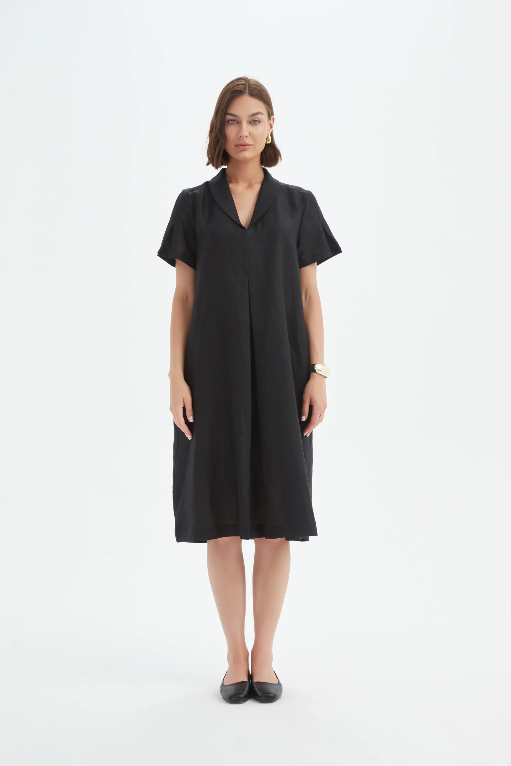 Tirelli Shawl Collar Pleat Linen Dress In Black - Image 4