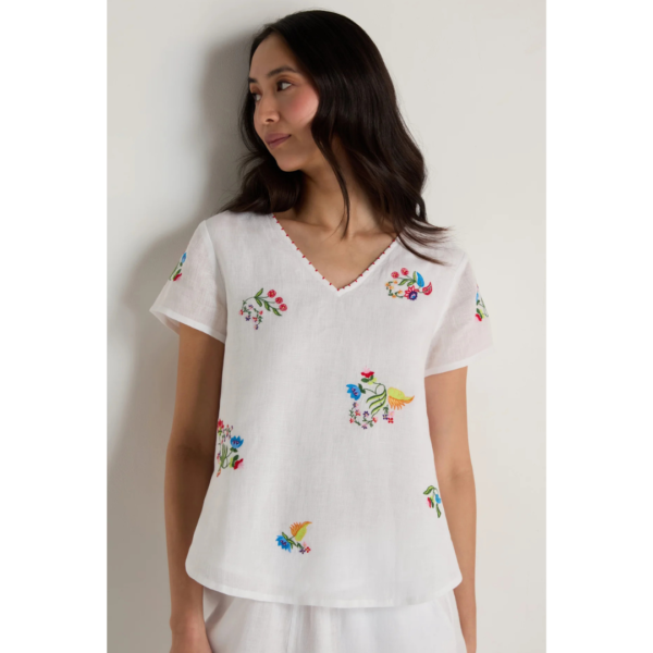 Sahara Vintage Floral Embroidery Top In White/Multi