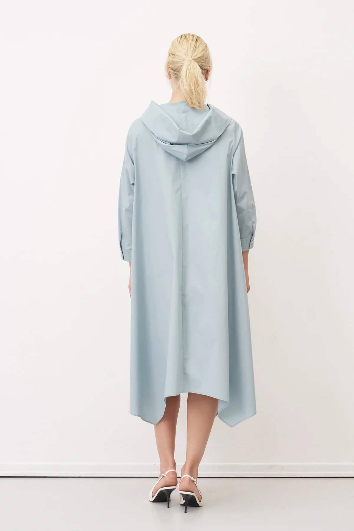 Bize Shawl Collar Dress In Duck Egg Blue With Orange Barley - Image 5